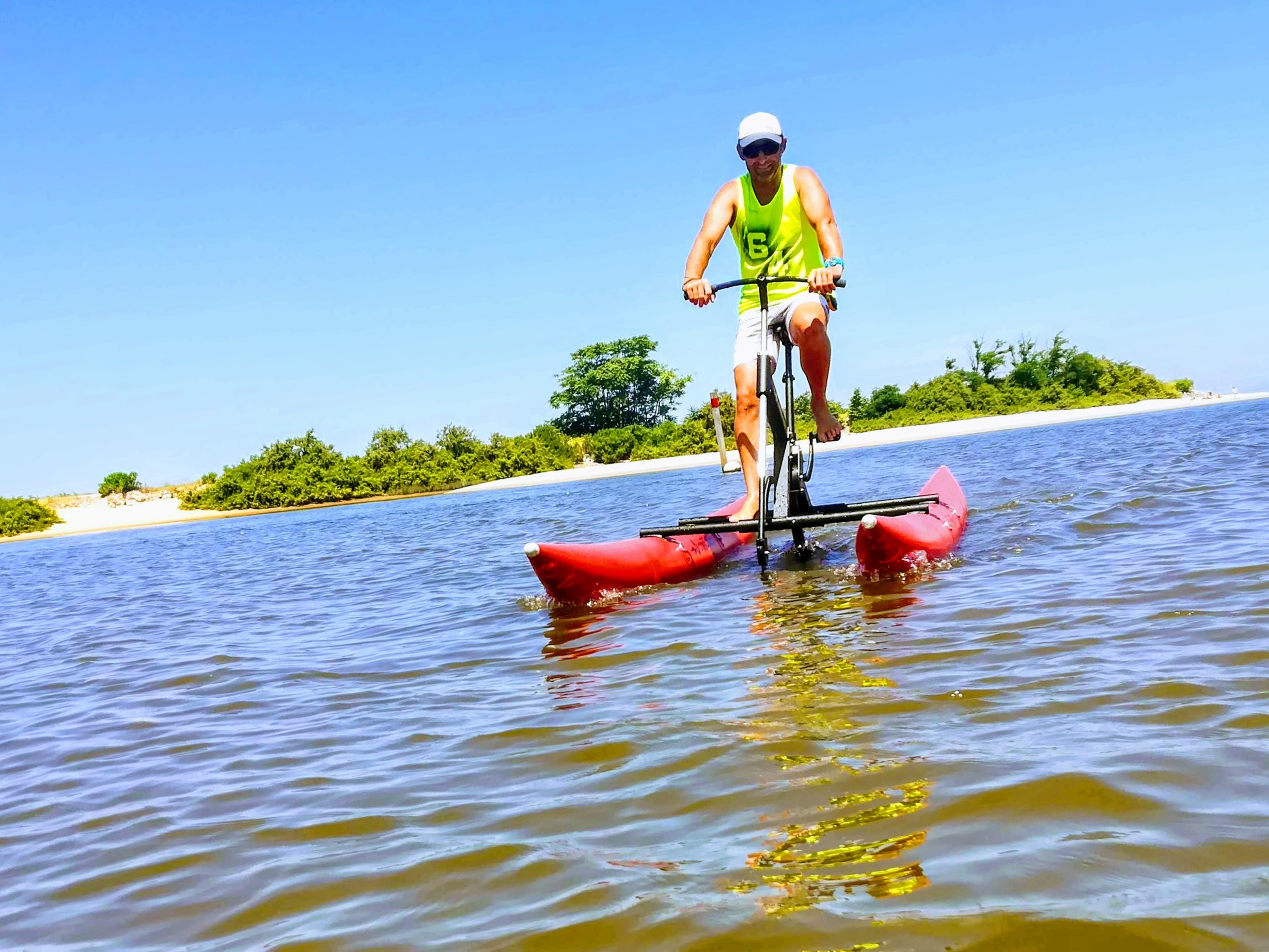 Aqui Bikes, une activité originale à faire en groupe sur le lac de Biscarrosse