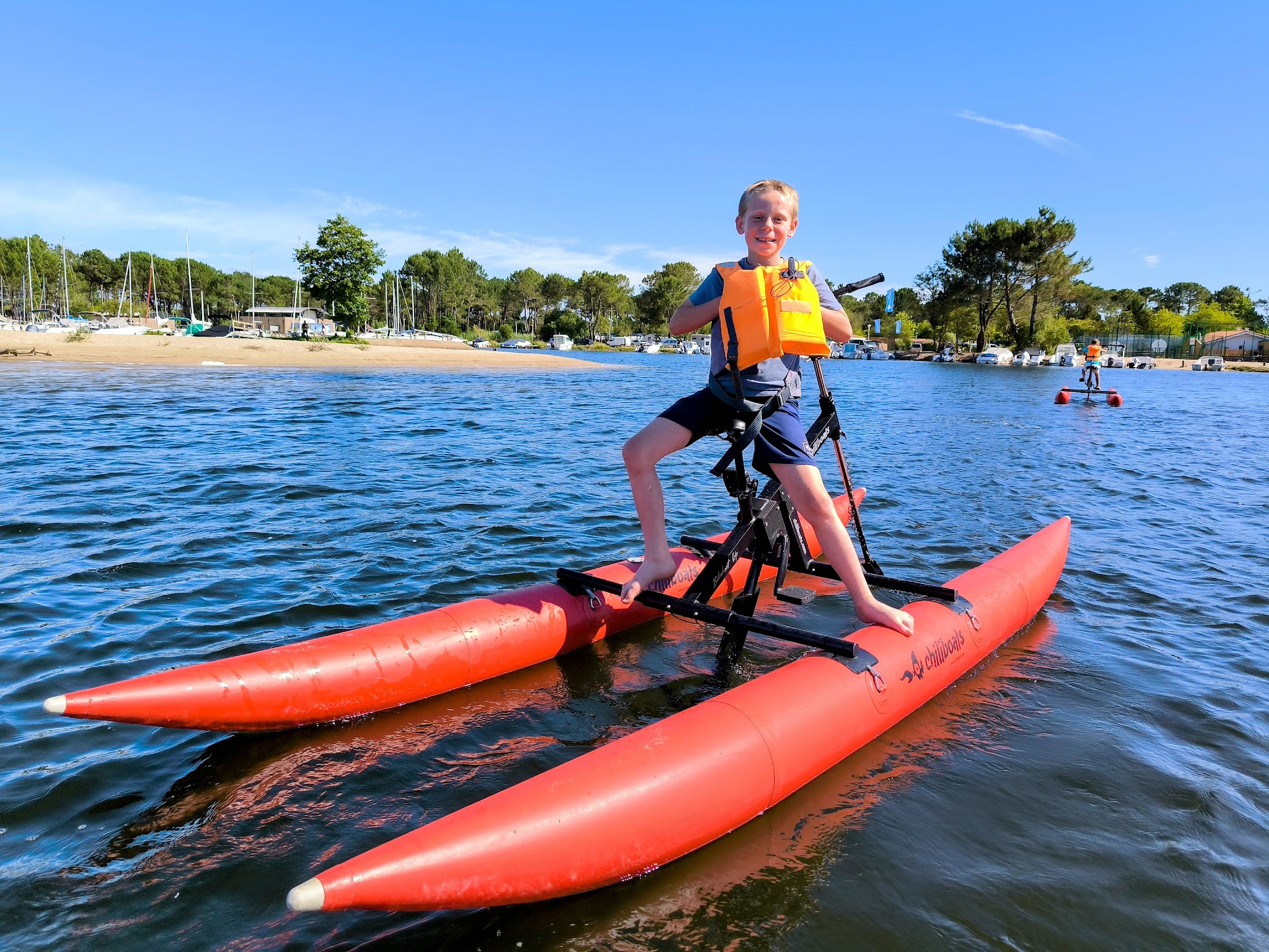 Velo sur l eau, nouvelle activite sur le lac de biscarrosse
